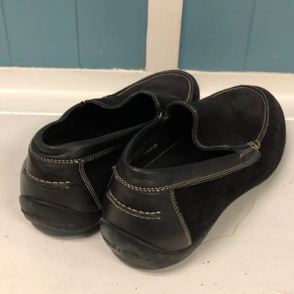 Donald J Pliner CENTER 120 Italian black Suede SlipOn Dress Casual Loafer size 9